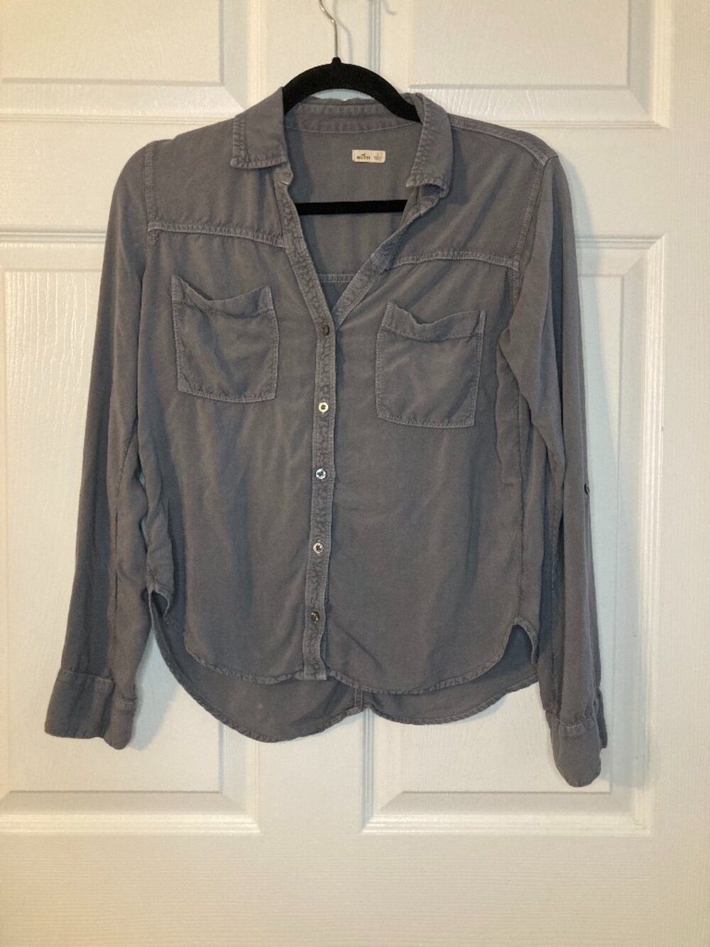 Hollister Women's Dark Gray Long Sleeve Button Up Shirt/Blouse - Size S